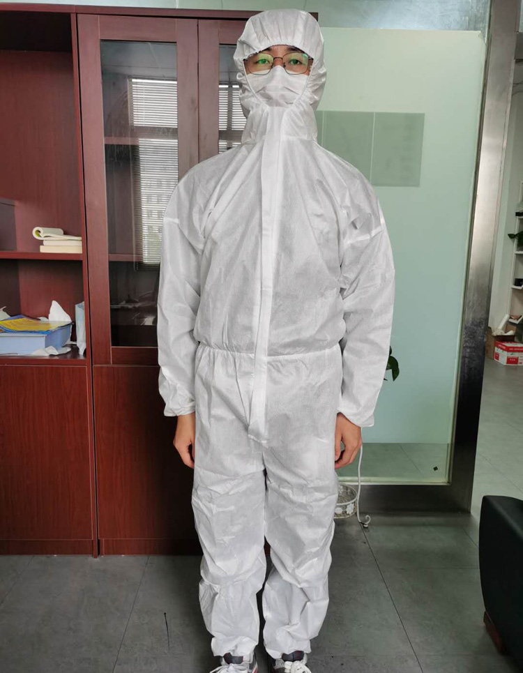 Protective suit