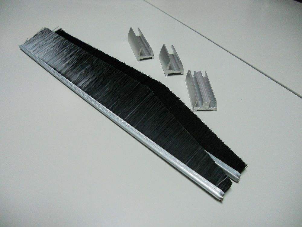 Anti-static brush